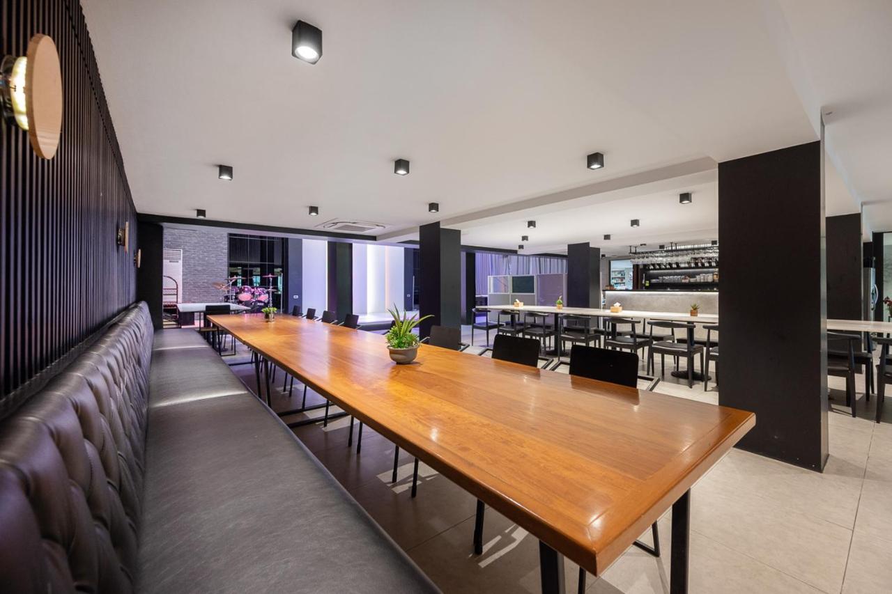 Loft Bangkok Hotel Extérieur photo