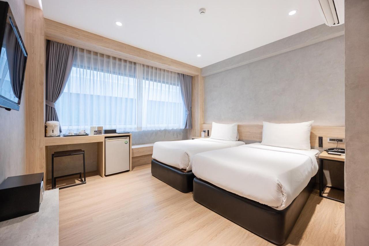 Loft Bangkok Hotel Extérieur photo